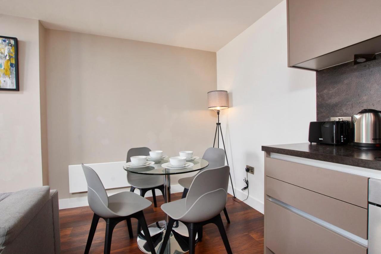 דירות מנצ'סטר Lovely Central Abode - Amazing Views - Parking מראה חיצוני תמונה
